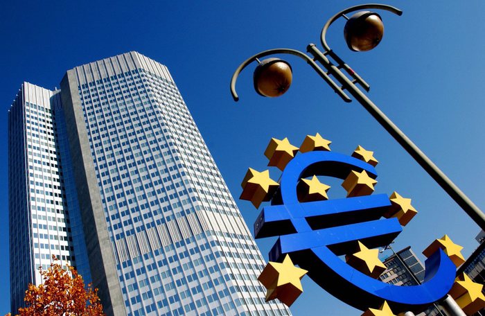 Bce, alzato il target di inflazione dell’area euro al 2%