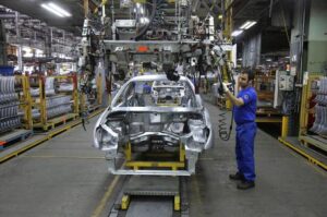 Pmi, l’attività manifatturiera cresce nell’Eurozona