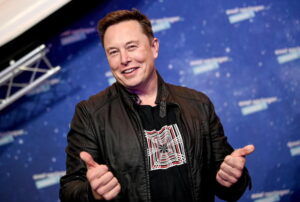 Elon Musk: un tweet gli costa 50 miliardi di dollari ma resta il più ricco del mondo