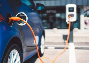 Mobilità, il 63% degli italiani comprerà un veicolo elettrico come prossima scelta
