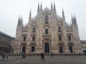 Concorso, in palio una giornata di smart working al Duomo di Milano