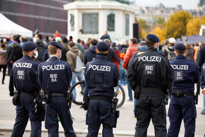 Covid, l’Austria torna in lockdown