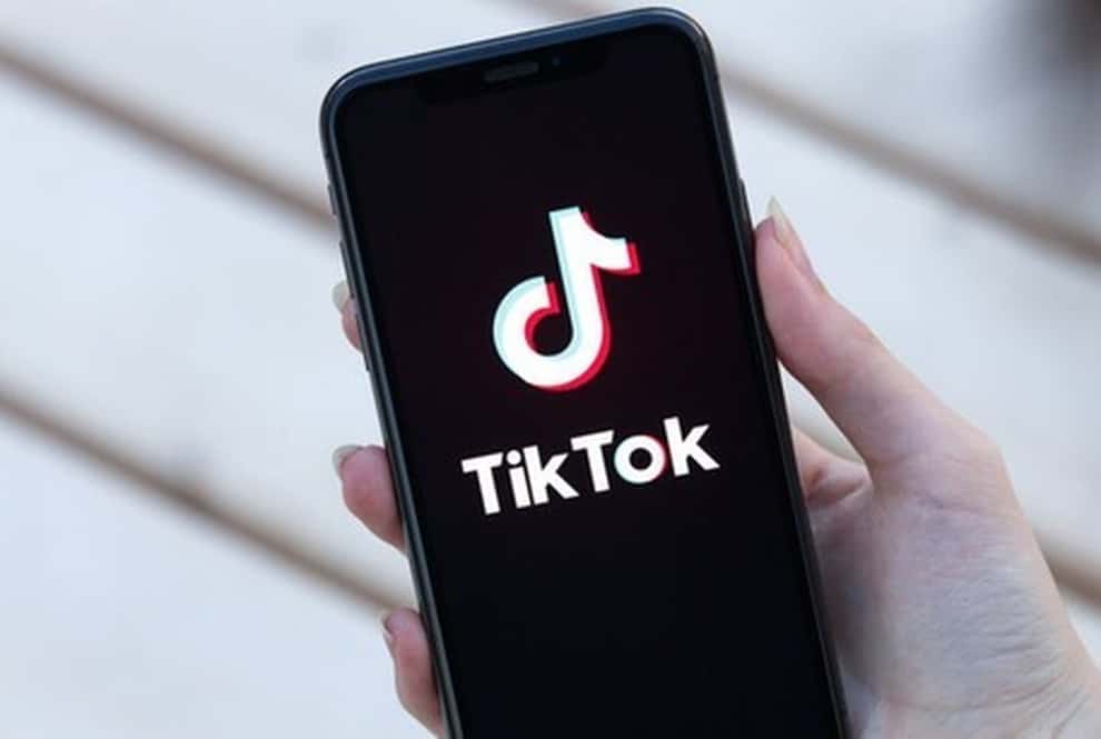 TikTok, dal 9 febbraio rimossi gli account under 13