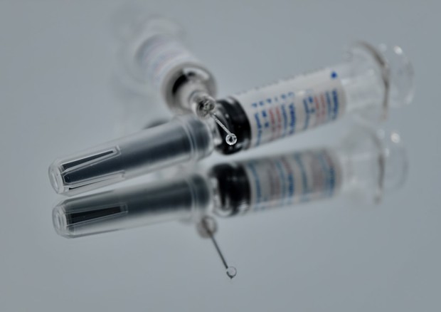 Covid e vaccini, Cauda: puntiamo al 60% immunizzati entro luglio. Figliuolo: “in arrivo 2,8 milioni di dosi”