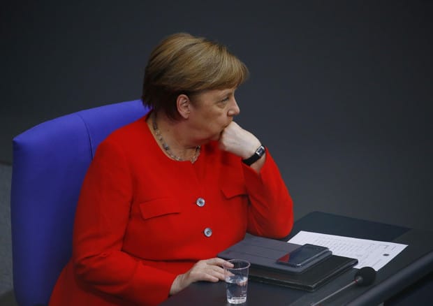 Concluso il Consiglio Ue. La Merkel lancia l’allarme: “Quella attuale è la recessione più grave. Il Recovery fund è nell’interesse dell’Ue”