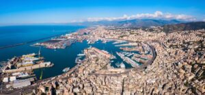 Liguria, Genova è al collasso. I cinesi in fuga dal porto