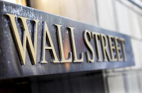 Wall Street apre in ribasso. Focus sulle trimestrali e sulla Fed
