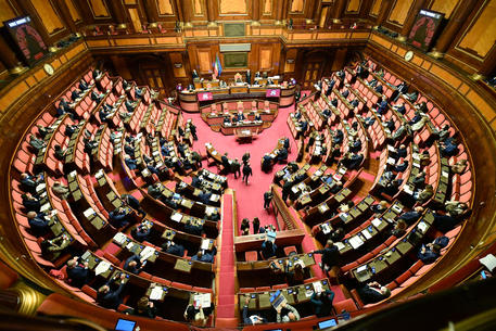L'aula del Senato durante l'esame sullo scostamento di bilancio nell'aula del Senato, Roma, 20 gennaio 2021.  ANSA/ETTORE FERRARI