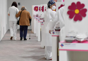 Via le multe per i non vaccinati