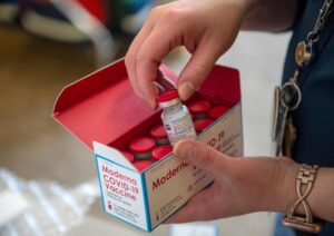 Moderna, al via lo studio del vaccino per la variante sudafricana
