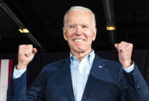 Usa, il giuramento di Biden come presidente: “dobbiamo essere migliori”