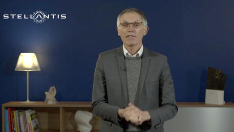 Il fermo immagine mostra Carlos  Tavares, CEO di Stellantis, durante il videomessaggio a Borsa Italiana, 18 gennaio 2021.