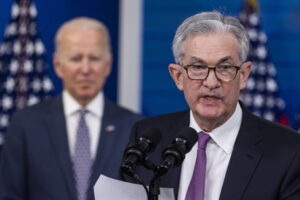 Usa, il dollaro sopra quota 115 yen. Al top dal 2017