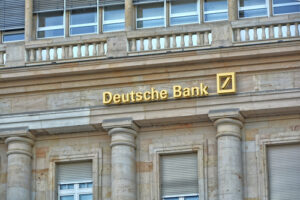 Cripto, Deutsche Bank richiede una licenza per la custodia degli asset digitali