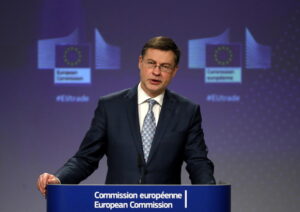 Recovery, Dombrovskis: “erogati 54,2 miliardi di fondi a 18 Stati”