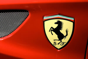 Ferrari, richiamo per oltre 2.200 auto in Cina per un difetto ai freni