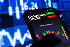 Utile trimestrale in calo per Goldman Sachs ma oltre le attese