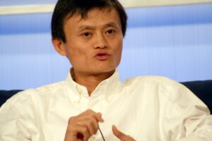 Alibaba, Ant Group di nuovo nella bufera con l’accusa di corruzione