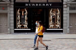 Burberry, la crescita è solida: vendite a +86%
