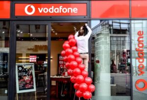 Vodafone, ricavi in crescita del 4,9% a 22,49 miliardi nel primo semestre. Alzati i target 2021
