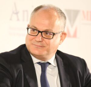 Fisco, Gualtieri assicura: “le cartelle esattoriali saranno scaglionate”