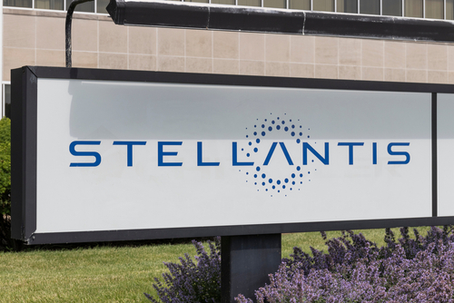 Stellantis, il 2021 consacra il gruppo come quinto produttore di veicoli elettrici al mondo