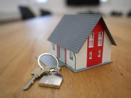 Effetto covid sui mutui, crollano capacità di spesa e valore