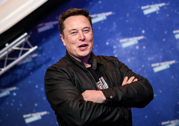 Tesla, Musk precisa: “ancora nessun contratto con Hertz”