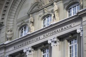 Svizzera, la Banca centrale lascia invariata la politica monetaria