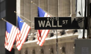 Partenza in lieve calo per Wall Street