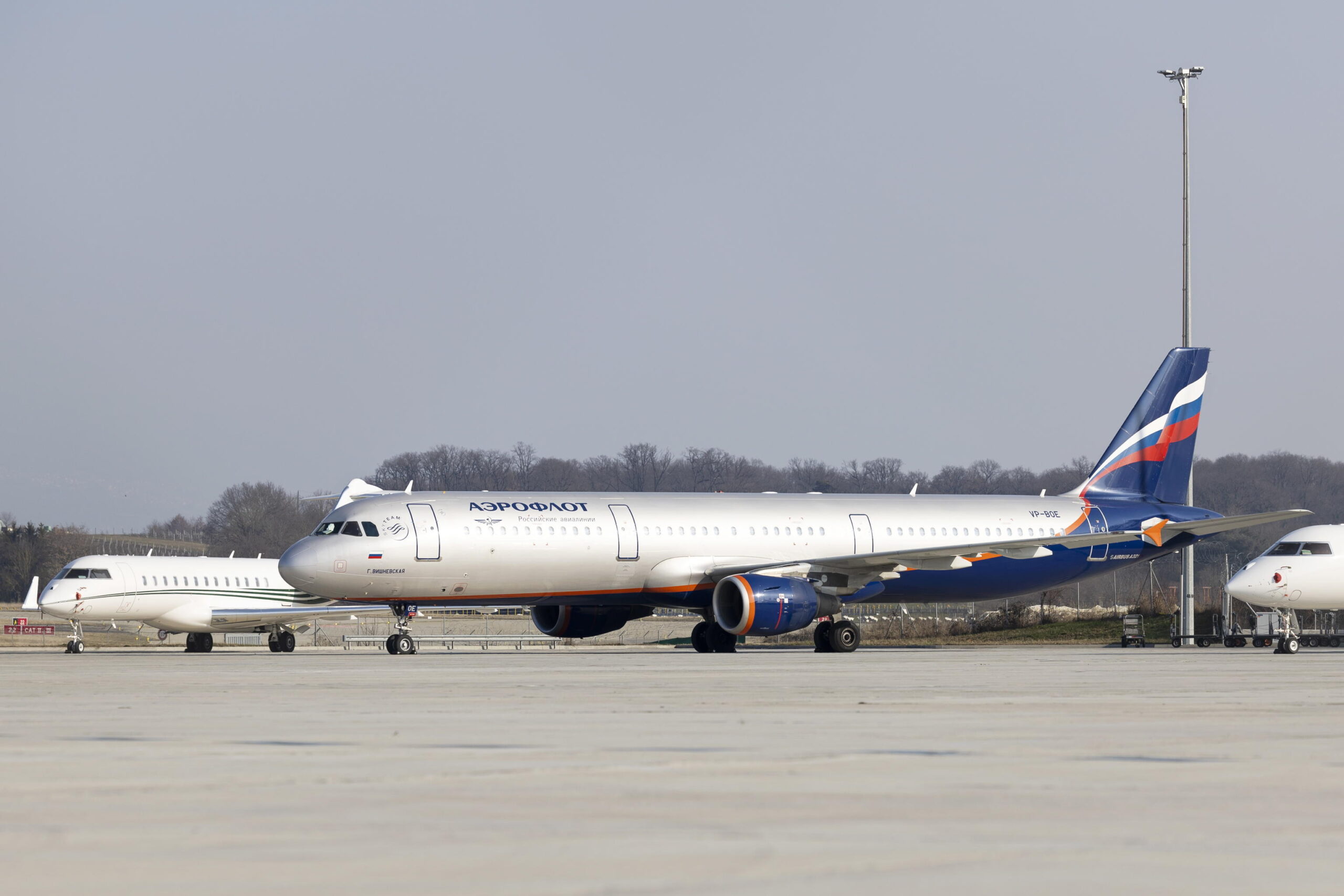 Aeroflot sospende i voli internazionali