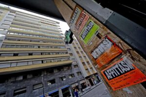 Immobiliare, prezzi in salita a Milano