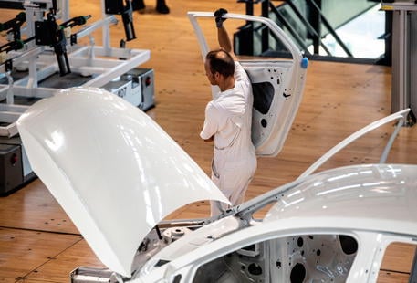 Volkswagen, i tedeschi investono in Cina e puntano sulla mobilità elettrica