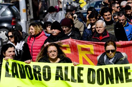 L’Italia delle donne: situazione sempre più critica