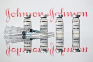 Vaccini, dall’Ema arriva l’ok anche a quello targato Johnson & Johnson