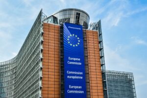 Recensioni online: il 55% dei siti europei viola le norme comunitarie