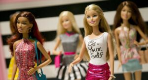 Barbie regina dei giochi: vendite al top per effetto del Covid