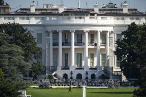 Usa, la Casa Bianca viene incontro ai lavoratori ed estende la moratoria su mutui e pignoramenti fino a giugno