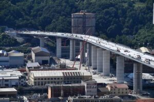 Ponte di Genova, la concessione rimane ad Autostrade