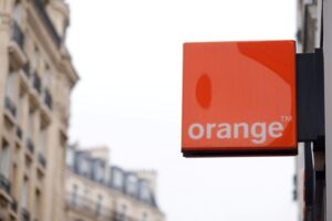 Orange, profitti in calo per il minor livello di co-finanziamento 
