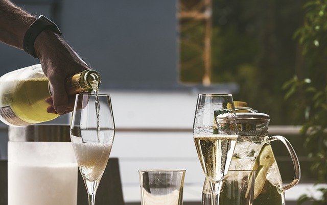 Aste online, vini e champagne conquistano il 2021