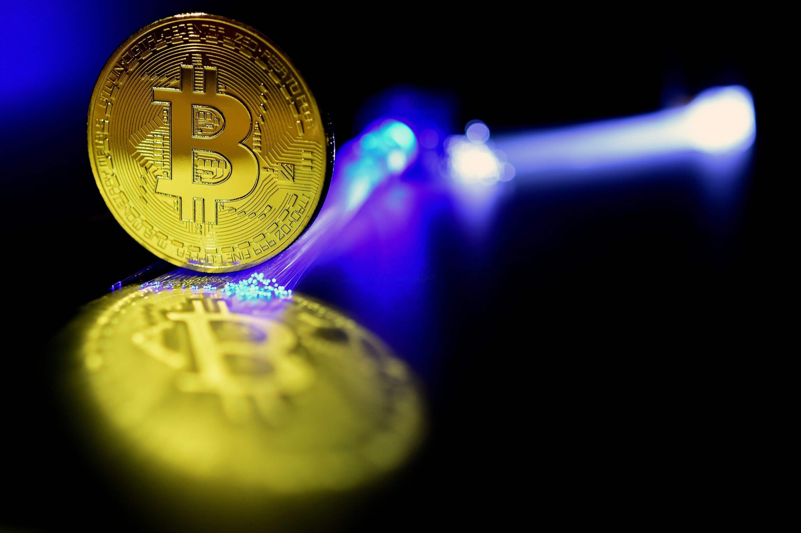 Decollo dei Bitcoin, la moneta segna un rialzo del 270%