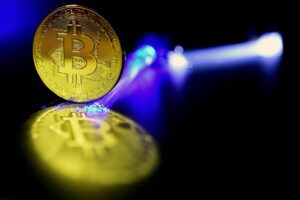 Bitcoin sfonda il tetto dei 45 mila dollari