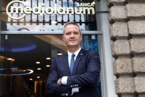 Banca Mediolanum: raccolta 2022 supera 4,2 miliardi