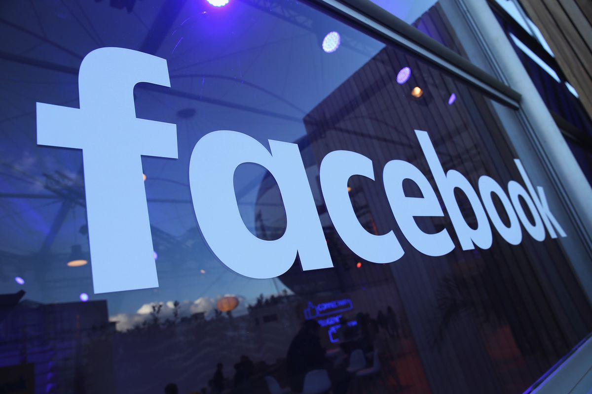 Facebook, arriva una multa da 7 milioni per l’uso dei dati degli utenti a fini commerciali