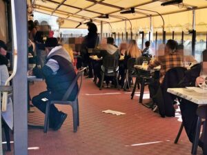 San Valentino in arancione, la protesta dei ristoratori: in Liguria ristoranti aperti