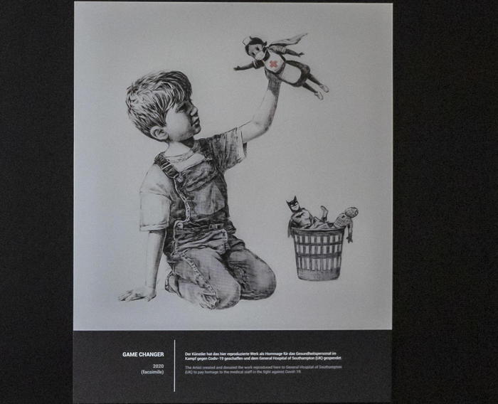 Banksy vende una delle sue opere: il ricavato agli ospedali britannici per affrontare l’emergenza