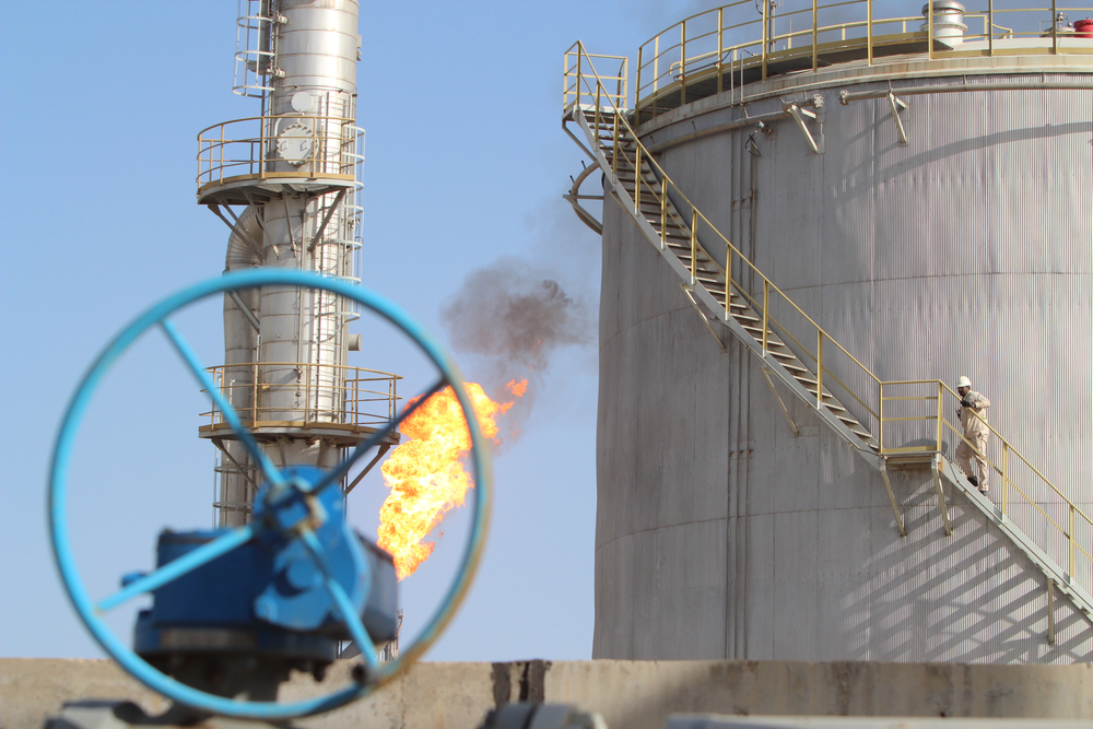 Gas, accordo Eni-Sonatrach: attesi tre mld metri cubi di gas dall’Algeria