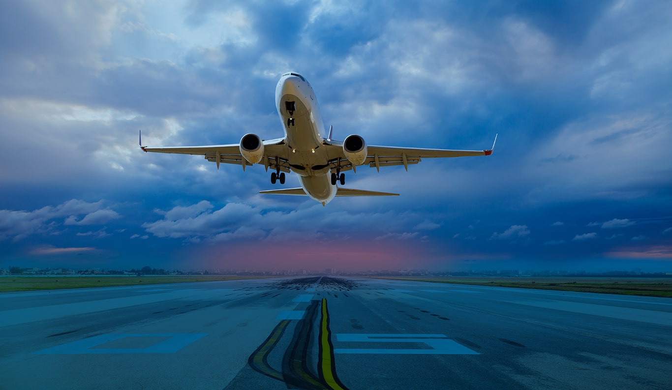 Il settore aereo è paralizzato anche a luglio: domanda dei voli a – 79,8%