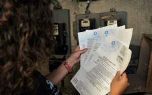 Bonus bollette, gli sconti per le famiglie in difficoltà